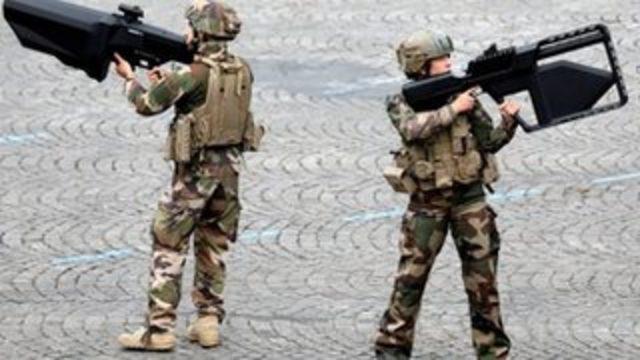Fransız ordusu 'geleceğin tehditlerini' tahmin etmek için bilim-kurgu yazarlarının hayal gücünden yararlanacak