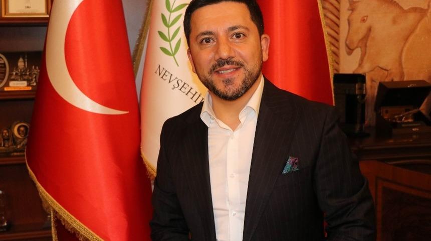 Rasim Arı, Nevşehir&rsquo;in il oluşunun 65.yıld&ouml;n&uuml;m&uuml; mesajı yayımladı