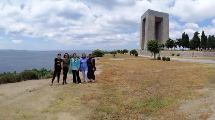 Bayanlar &Ccedil;anakkale&rsquo;yi gezdi