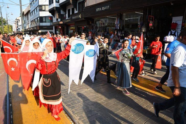 Ata sporlarına renkli kortej G2