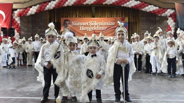 Mamak’ta muhteşem sünnet şöleni