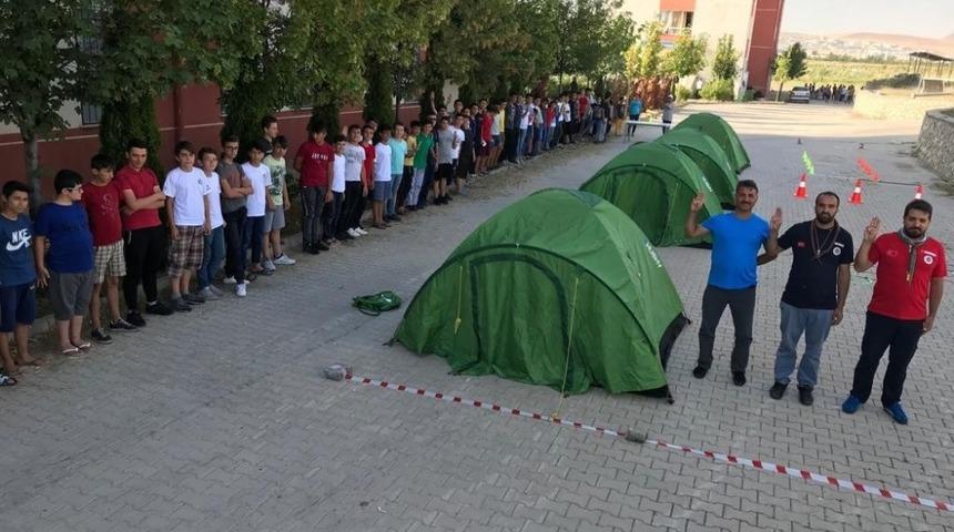 Aydınlı öğrenciler Van’da yaz kampına katıldı