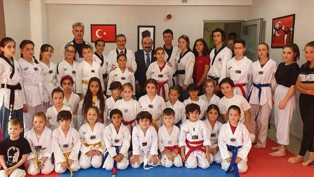 Başkan Ataç, tekvandocularla buluştu