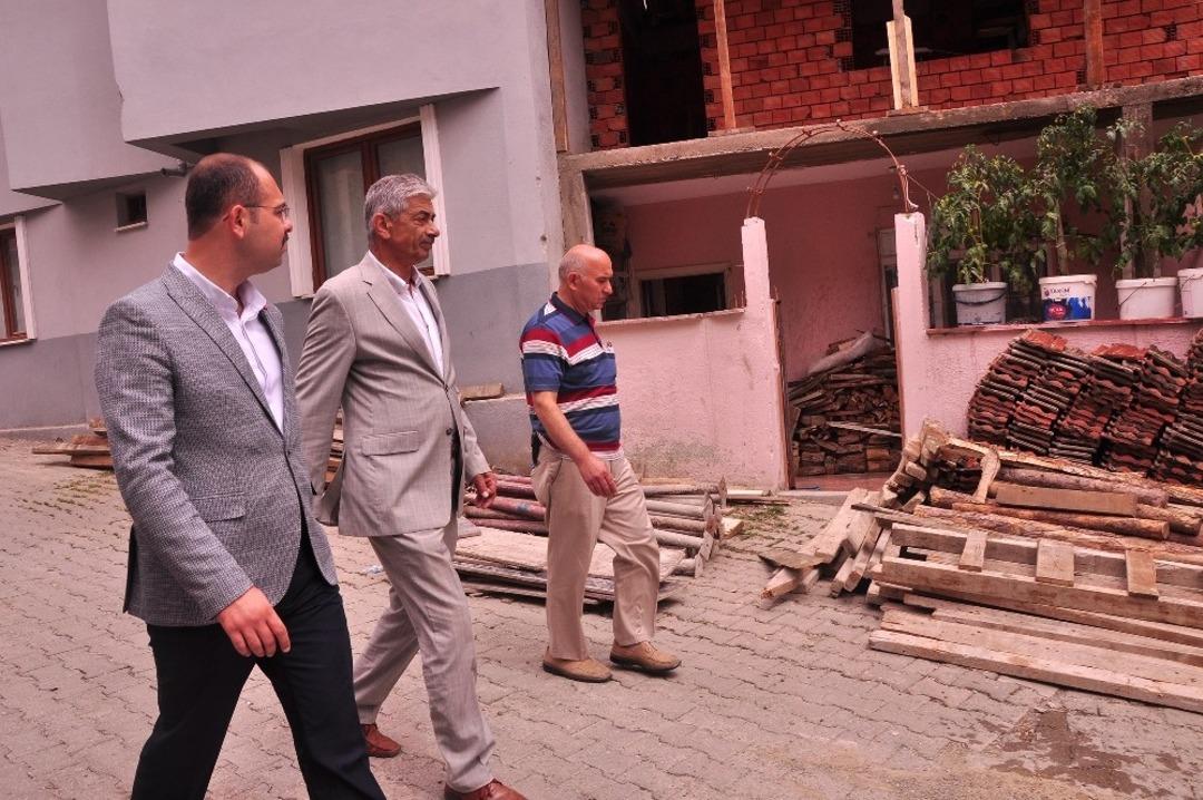 Başkan Kavaklıgil planlarını mahalle sakinleriyle istişare etti