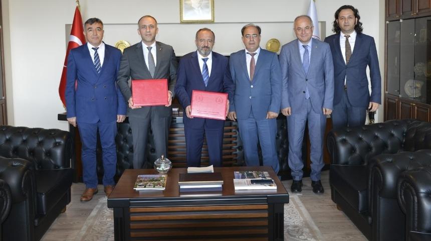 BE&Uuml; ile Zonguldak TSO arasında lisans&uuml;st&uuml; eğitim protokol&uuml; imzalandı