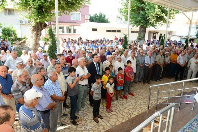 Kumlucalı Hacı adayları dualarla uğurlandı