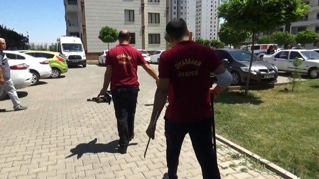 Diyarbakır’da evde alkol alıp sızan şahıs, ekipler hareketlendirdi