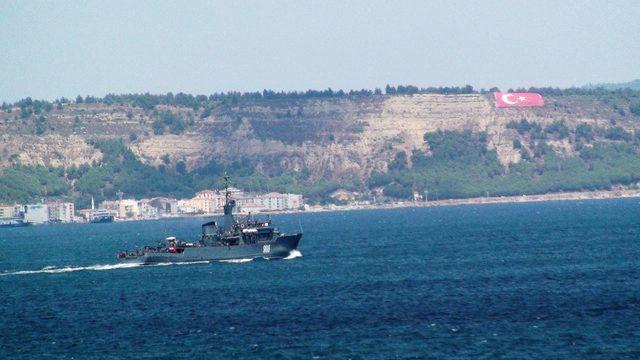 Rus donanmasına ait savaş gemisi Çanakkale’den geçti