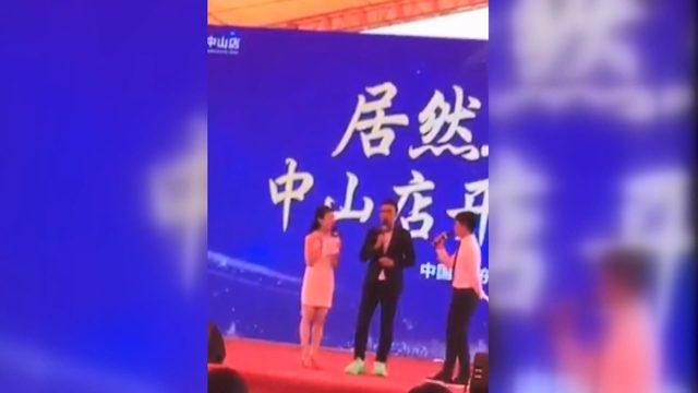 &Uuml;nl&uuml; akt&ouml;r ve film yapımcısına bı&ccedil;aklı saldırı 1