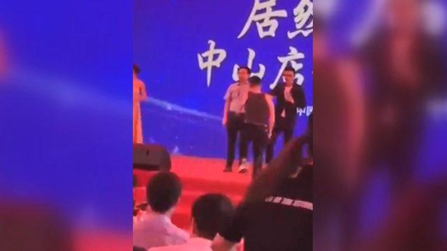 &Uuml;nl&uuml; akt&ouml;r ve film yapımcısına bı&ccedil;aklı saldırı 2