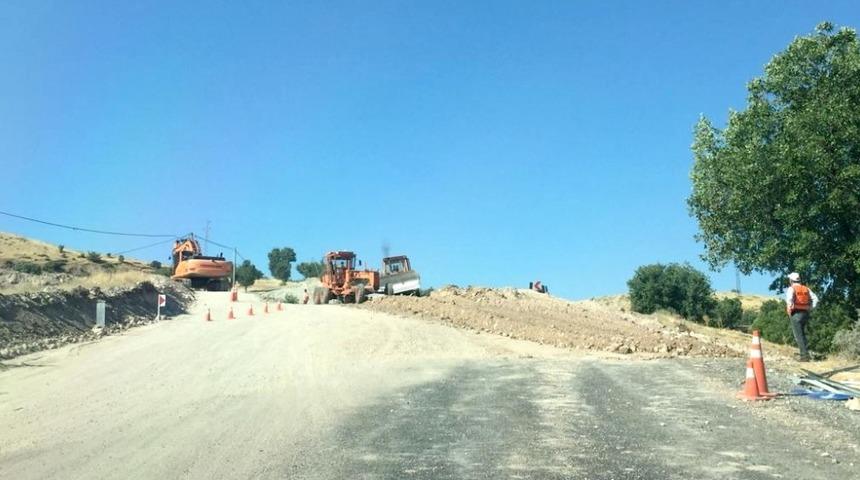 Karayolları ekipleri Nemrut yolunda bakım onarım &ccedil;alışması başlattı