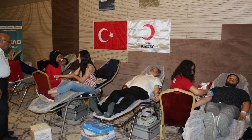 M&Uuml;SİAD, kan bağışı kampanyası d&uuml;zenledi