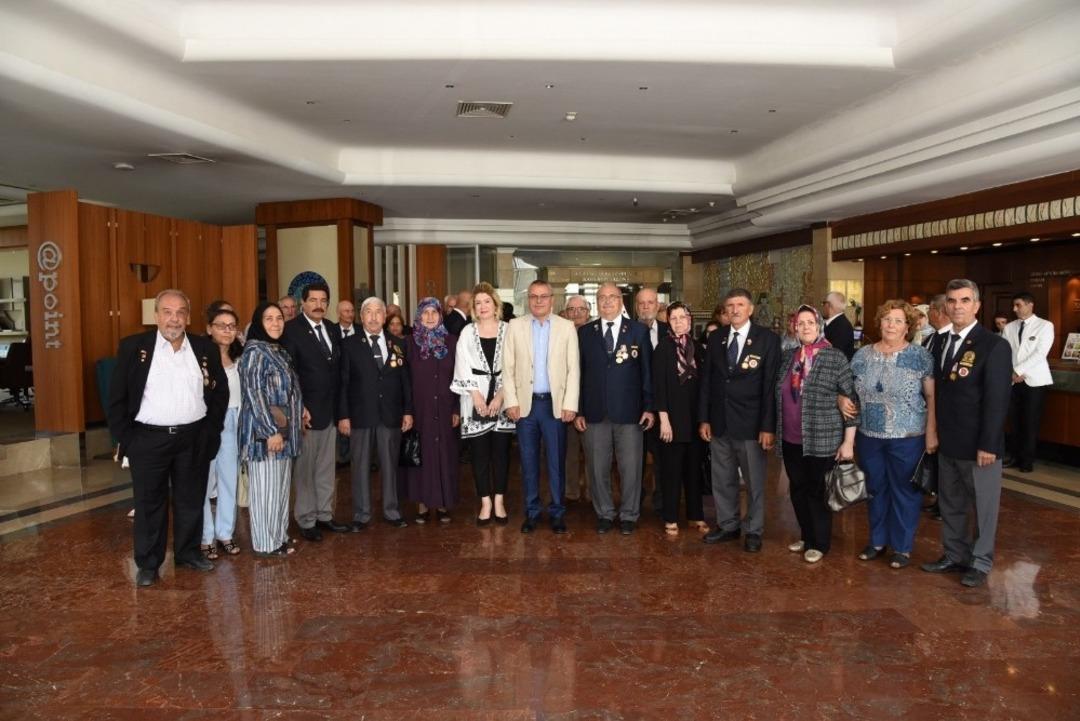 Harekatın 45&rsquo;inci yılında Manisalı Kıbrıs gazileri unutulmadı