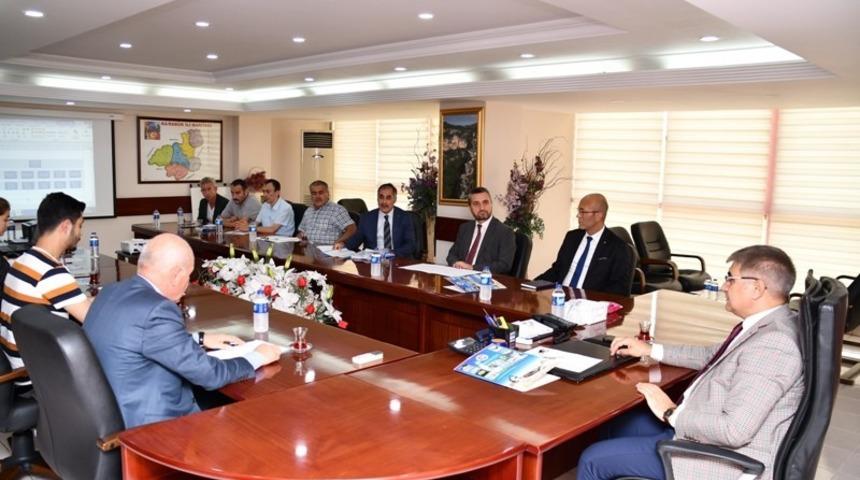 Vali G&uuml;rel MAKS toplantısında &ccedil;alışmalar hakkında bilgi aldı