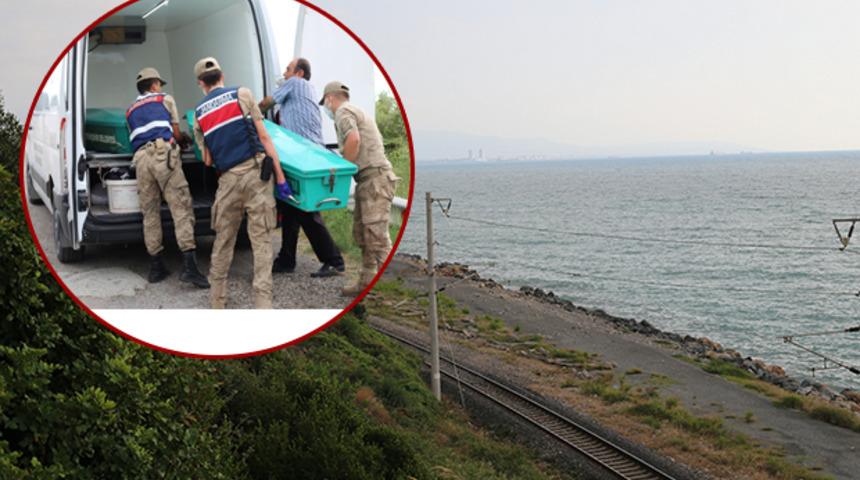 Deniz kıyısında kafası ve kolları olmayan erkek cesedi bulundu