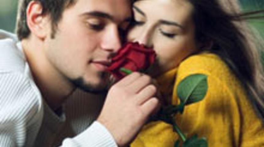 İlk G&ouml;r&uuml;şte Aşk Ger&ccedil;ekmiş