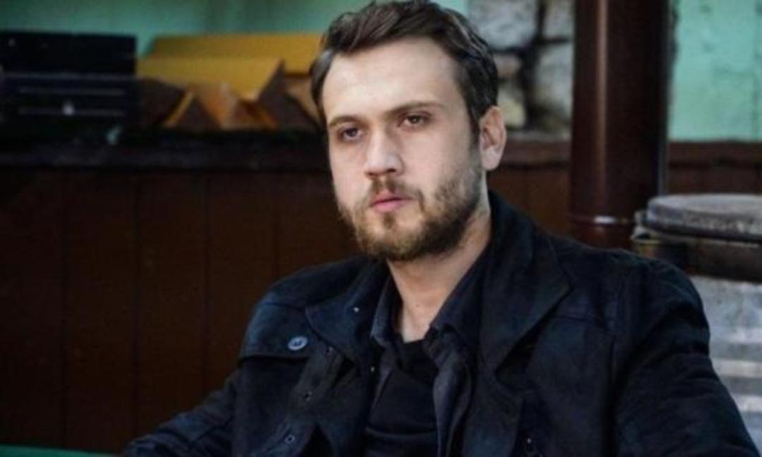 Aras Bulut İynemli'nin askerlik fotoğraflarına beğeni yağdı