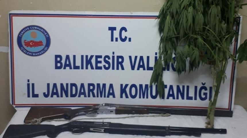 Balıkesir’de uyuşturucu ve silah operasyonu