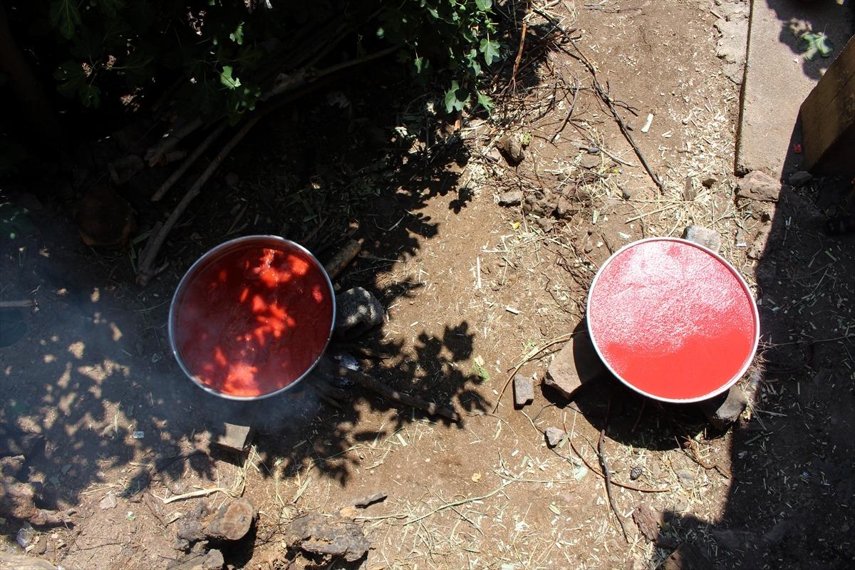 Hazırını asla yemiyorlar! Yazın kaynatıp, kışa saklıyorlar