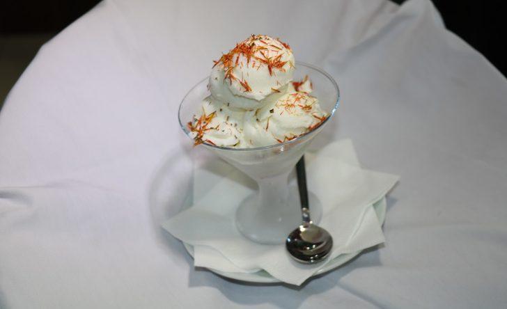  Bu dondurmanın bir topu 100 lira G1