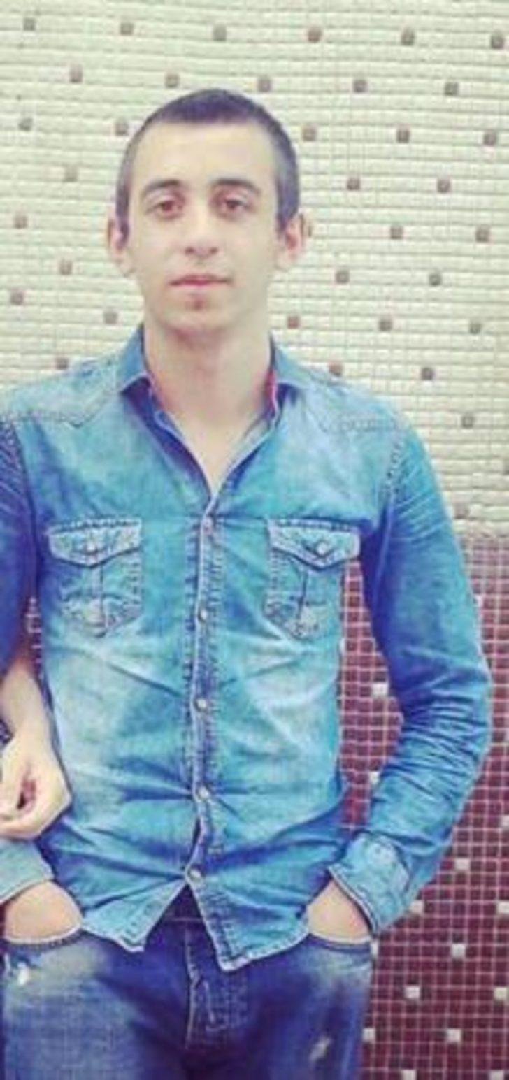 Uyuşturucudan ölen gencin cenazesinde pankartlı isyan G5