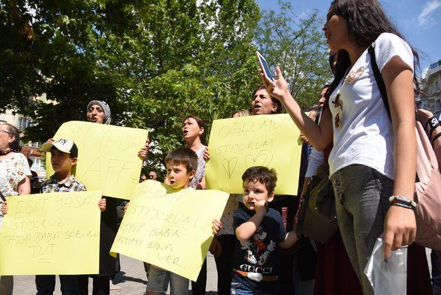 Eskişehir'de, mahkum yakınlarından basın açıklaması