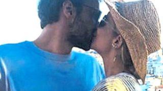 Eliz Sakuçoğlu yeni sevgilisiyle dudak dudağa