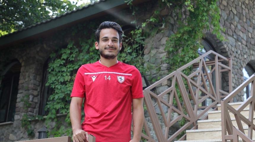 Samsunsporlu futbolcudan rakiplere g&ouml;zdağı