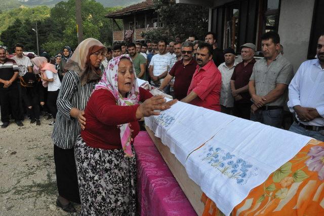 Gölde boğulan kuzenler Neslihan ve Buse'nin öğretmeninden duygusal mesaj (2)