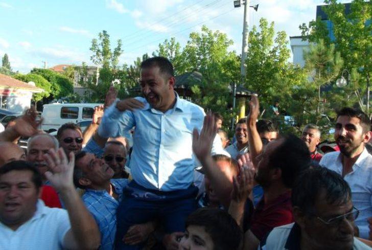 31 Mart seçimi iptal olunca yeniden sandığa gidildi! Aksaray’ın Demirci beldesinde kazanan belli oldu G3