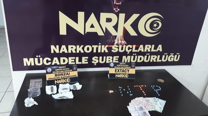 Osmaniye&rsquo;de uyuşturucu operasyonu: 4 g&ouml;zaltı