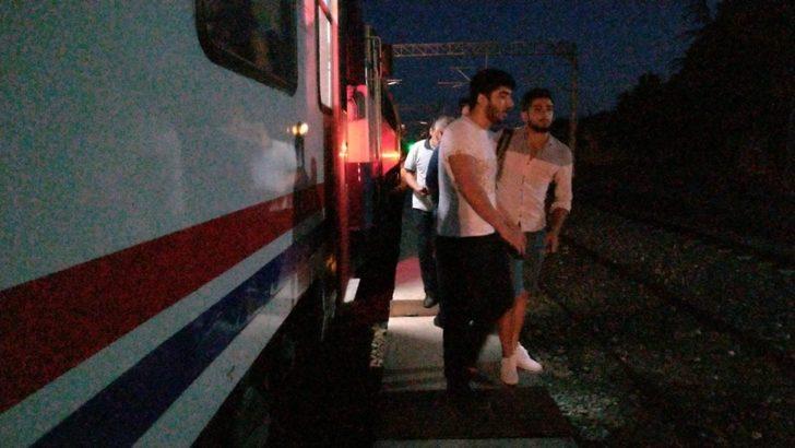 Trende ortalık bir anda karıştı! Yüzlerce kişi mağdur oldu G1