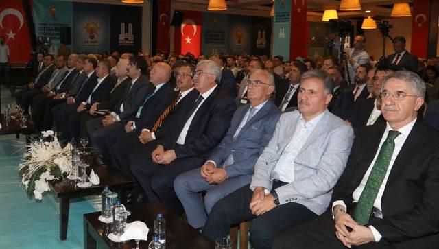 Erzurum’da yerel yönetimler zirvesi