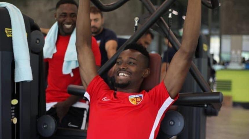 Bernard Mensah’tan transfer yanıtı