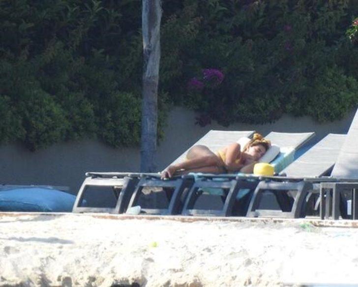 Uyuyan güzel: Pelin Karahan G2