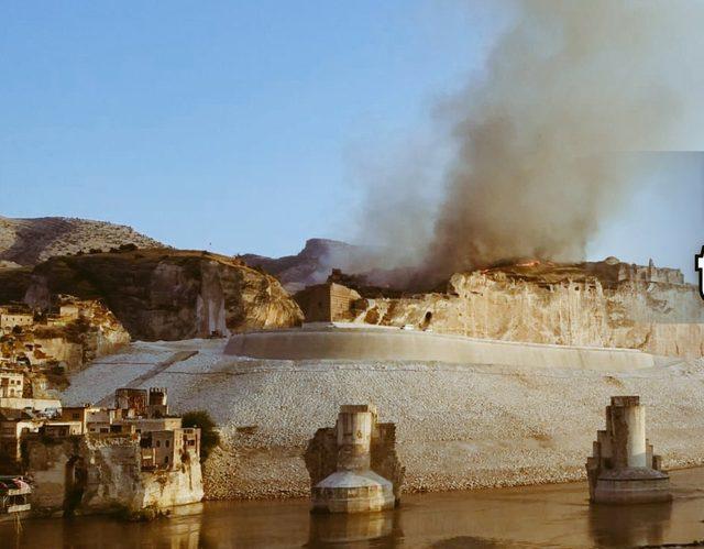 Hasankeyf'te yangın