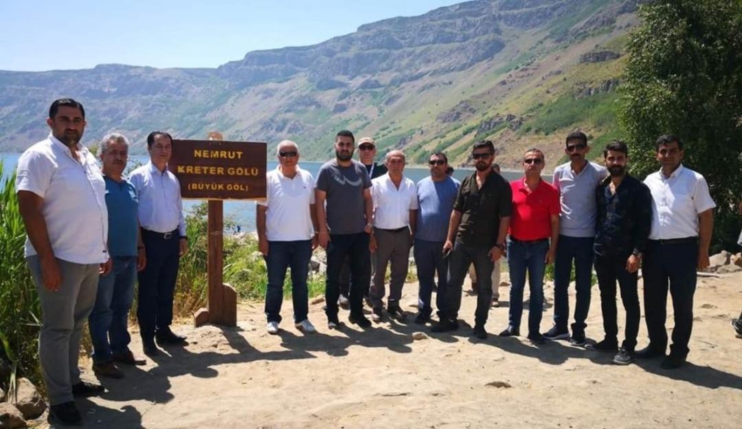 Iraklı turizmcilerden Tatvan&rsquo;a ziyaret