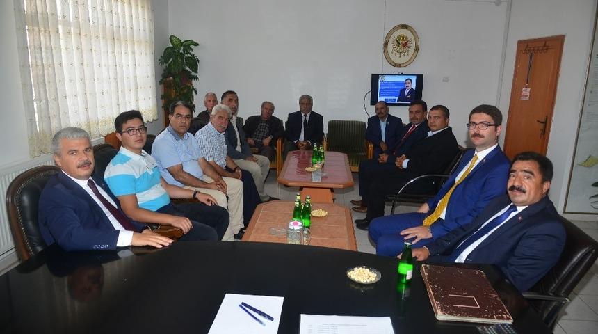 Vali Akın, Ak&ccedil;akent İl&ccedil;esinde incelemelerde bulundu