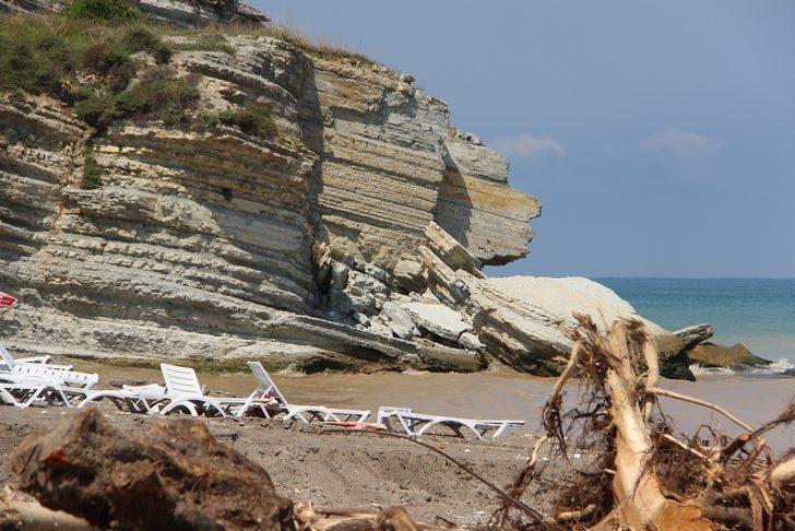 Sel felaketi nedeniyle Düzce Akçakoca’da denize girmek yasaklandı G2