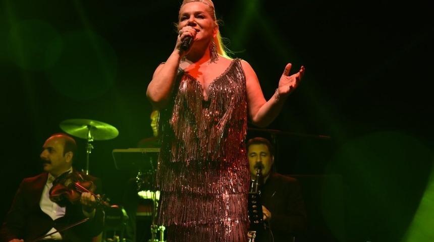 T&uuml;rk Sanat M&uuml;ziği&rsquo;nin eserleri Bilecik&rsquo;te seslendirildi