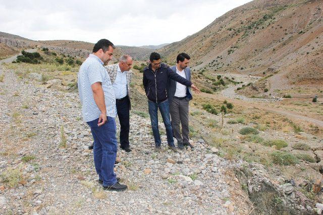 Yahyalı’da çöken turizm yolu yeniden yapılıyor