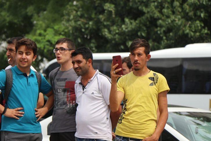 Metruk binada çıkan yangını itfaiye söndürdü G4