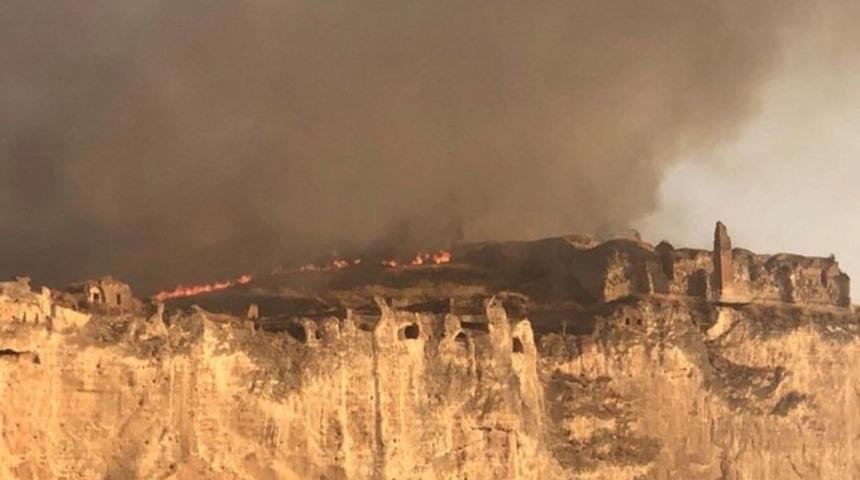 Hasankeyf yangını sosyal medyanın gündeminde! İşte gelen tepkiler...