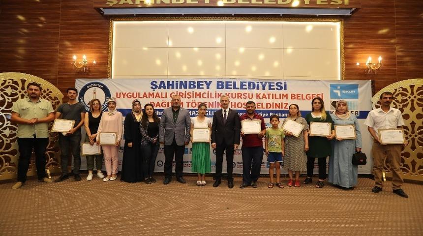 Şahinbeyli girişimciler sertifikalarını aldı