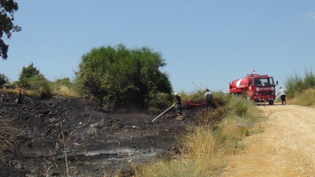 Manavgat&rsquo;ta ot &ccedil;alı yangını korkuttu