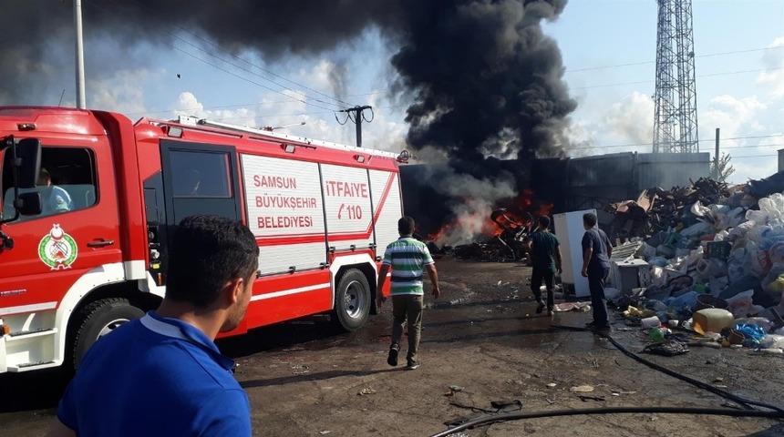 Samsun&rsquo;da iş yeri yangını korkuttu