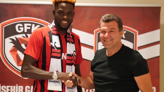 Gazişehir Gaziantep Papy Djilobodji ile 3 yıllık sözleşme imzaladı