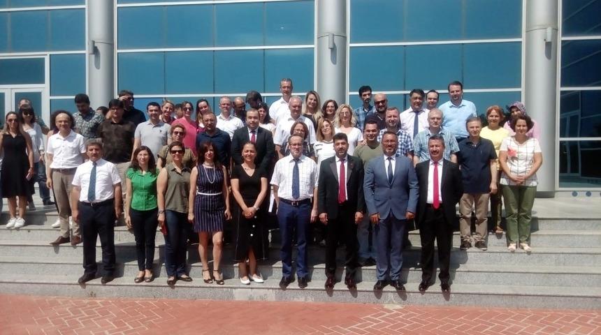 AD&Uuml; Veteriner Fak&uuml;ltesi Dekanı Cavit Kum oldu