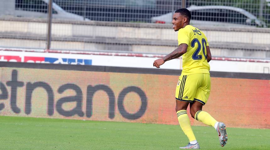 Fenerbahçe'nin Garry Rodrigues için 2,5 milyon euro kiralama bedeli ödediği iddia edildi