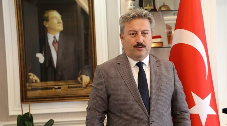 Basında sans&uuml;r&uuml;n kaldırılışının 111. yılı